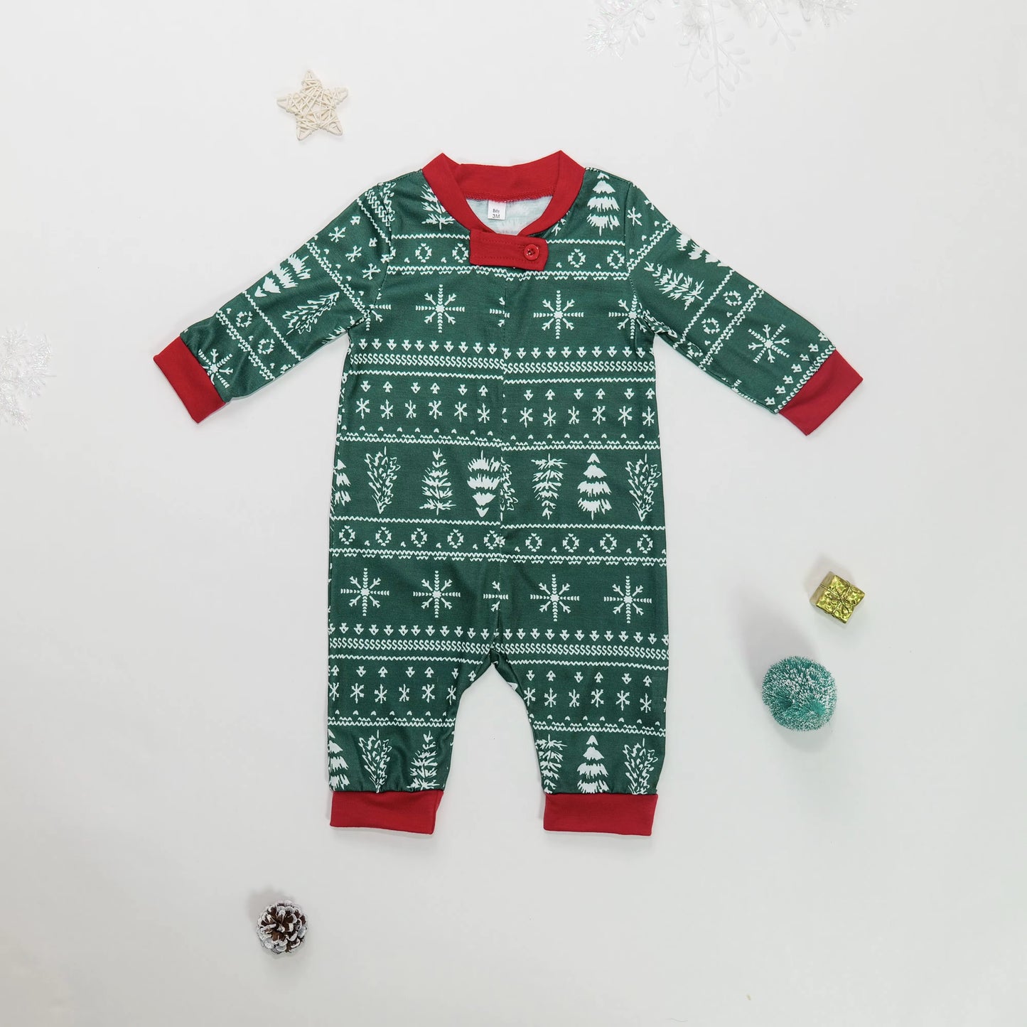 Pyjama NoĂ«l Famille Vert bebe Assorti Collection Sapin Festive 2025đ royaumedebebeetmaman.com