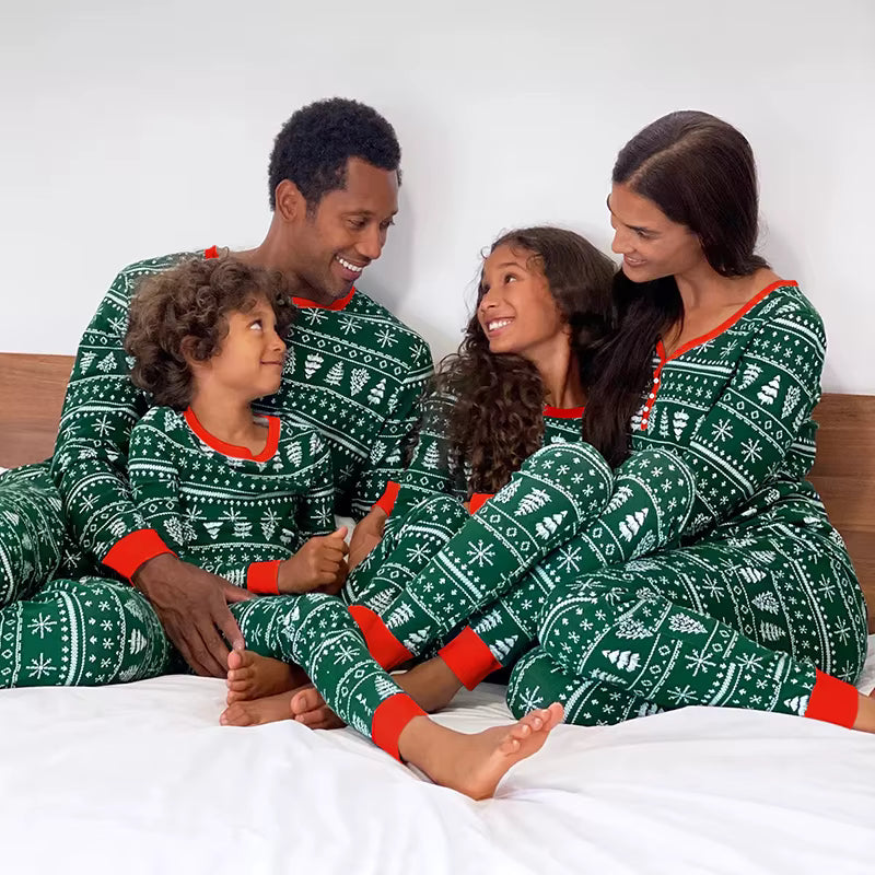 Pyjama NoĂ«l Famille Vert Assorti - Collection Sapin Festive 2025đ royaumedebebeetmaman.com.com