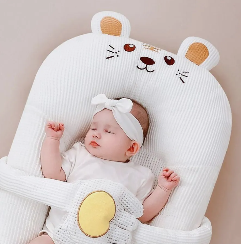 Reducteur de lit bebe royaumedebebeetmaman.com.com