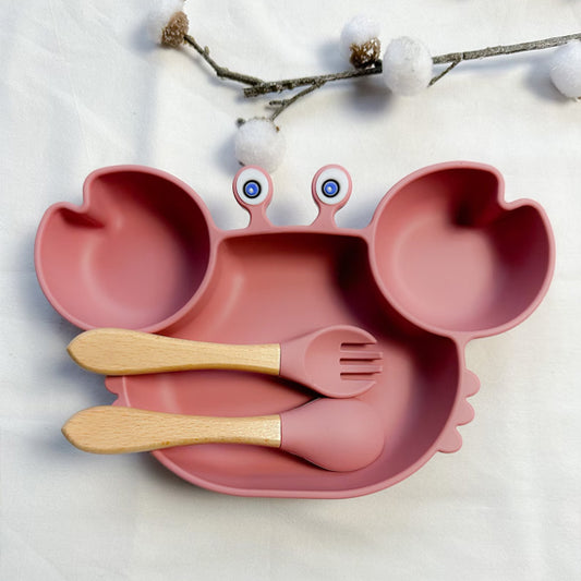 assiette_bebe_crabe_avec_les_couvert_