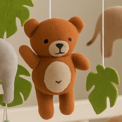 mobile bébé artisanal de royaume de bebe et maman